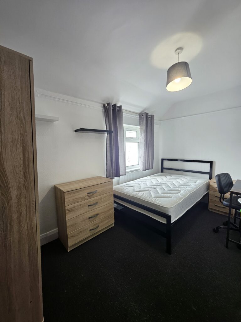 Room 4 Dene Road