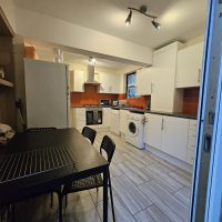 Kitchen & dining (2)